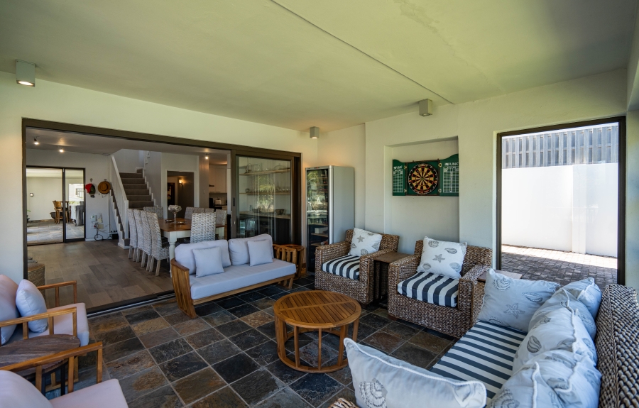 5 Bedroom Property for Sale in Royal Alfred Marina Eastern Cape